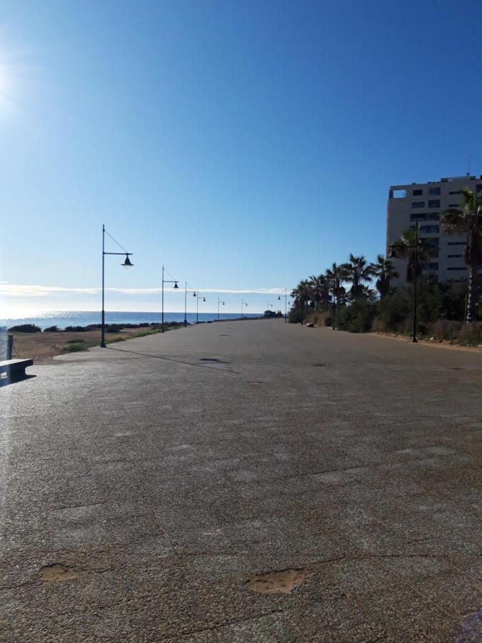Punta Prima Pleasure With Private Parking In A Gated Community Close To The Beach Торевьиа Экстерьер фото