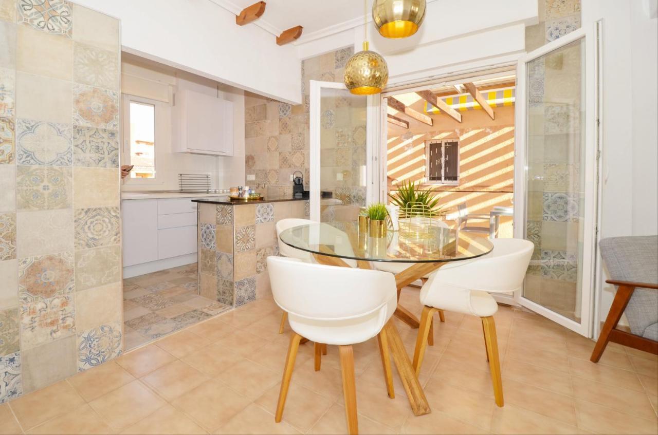 Punta Prima Pleasure With Private Parking In A Gated Community Close To The Beach Торевьиа Экстерьер фото